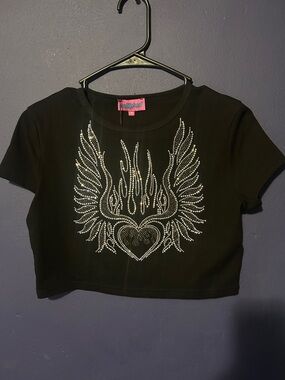 Black Rhinestone Wing Heart Crop Tee